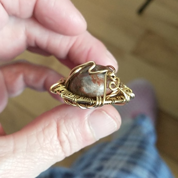 🇨🇦Polished Stone Pendant - Picture 3 of 3